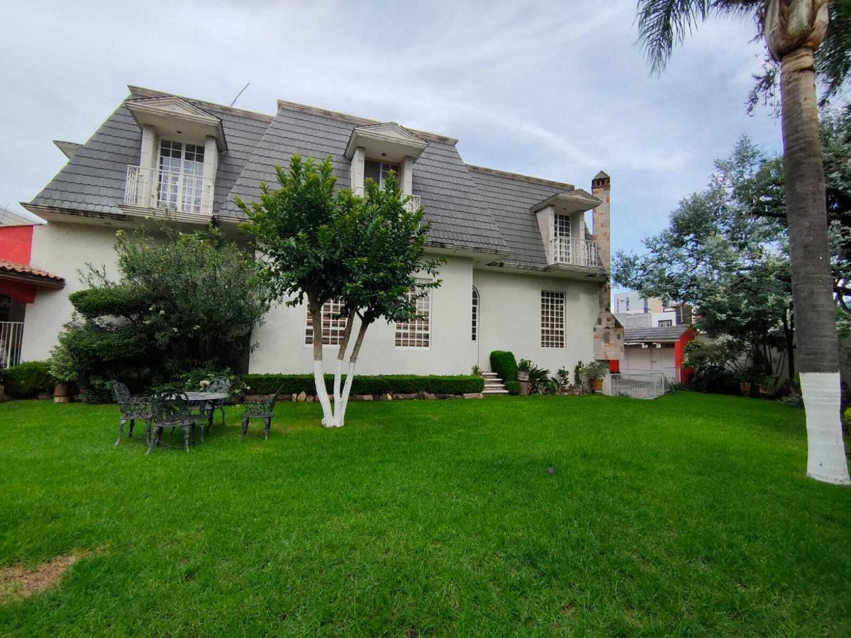 Casa en Venta en Lomas de la Huerta
