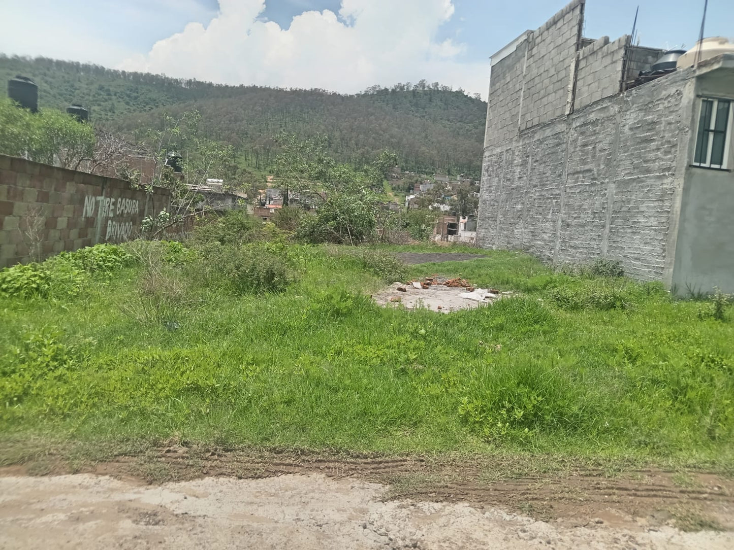 Terreno en Venta en Valle de las Flores