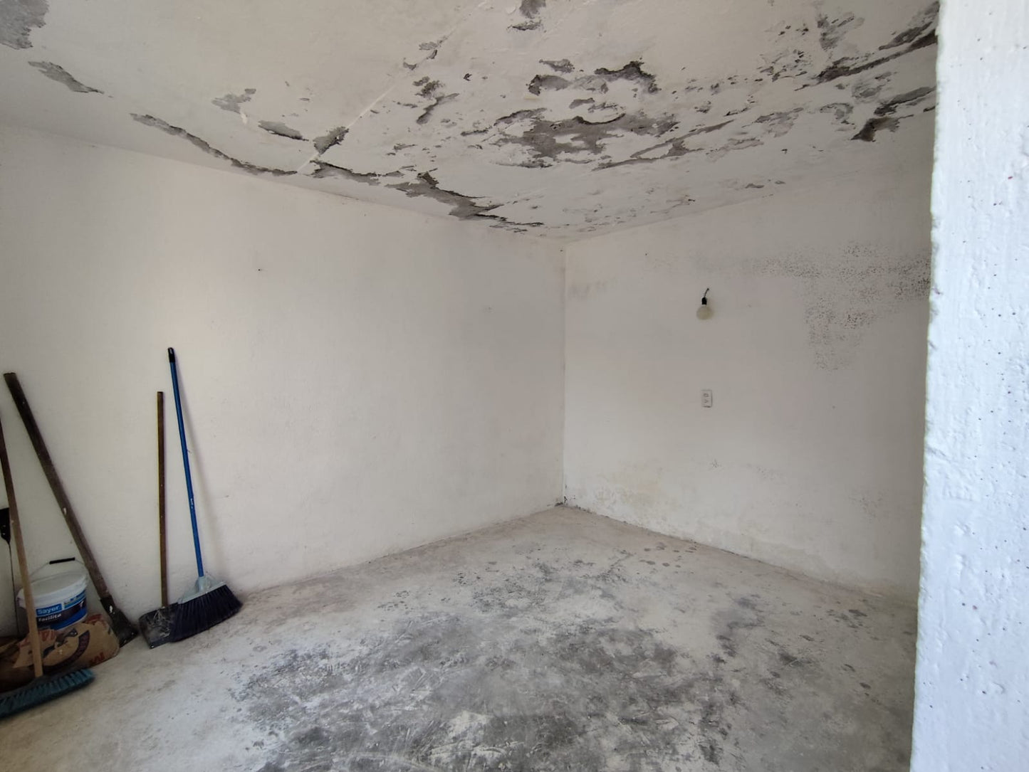Pie de Casa en Venta en San Itzidro Itzicuaro
