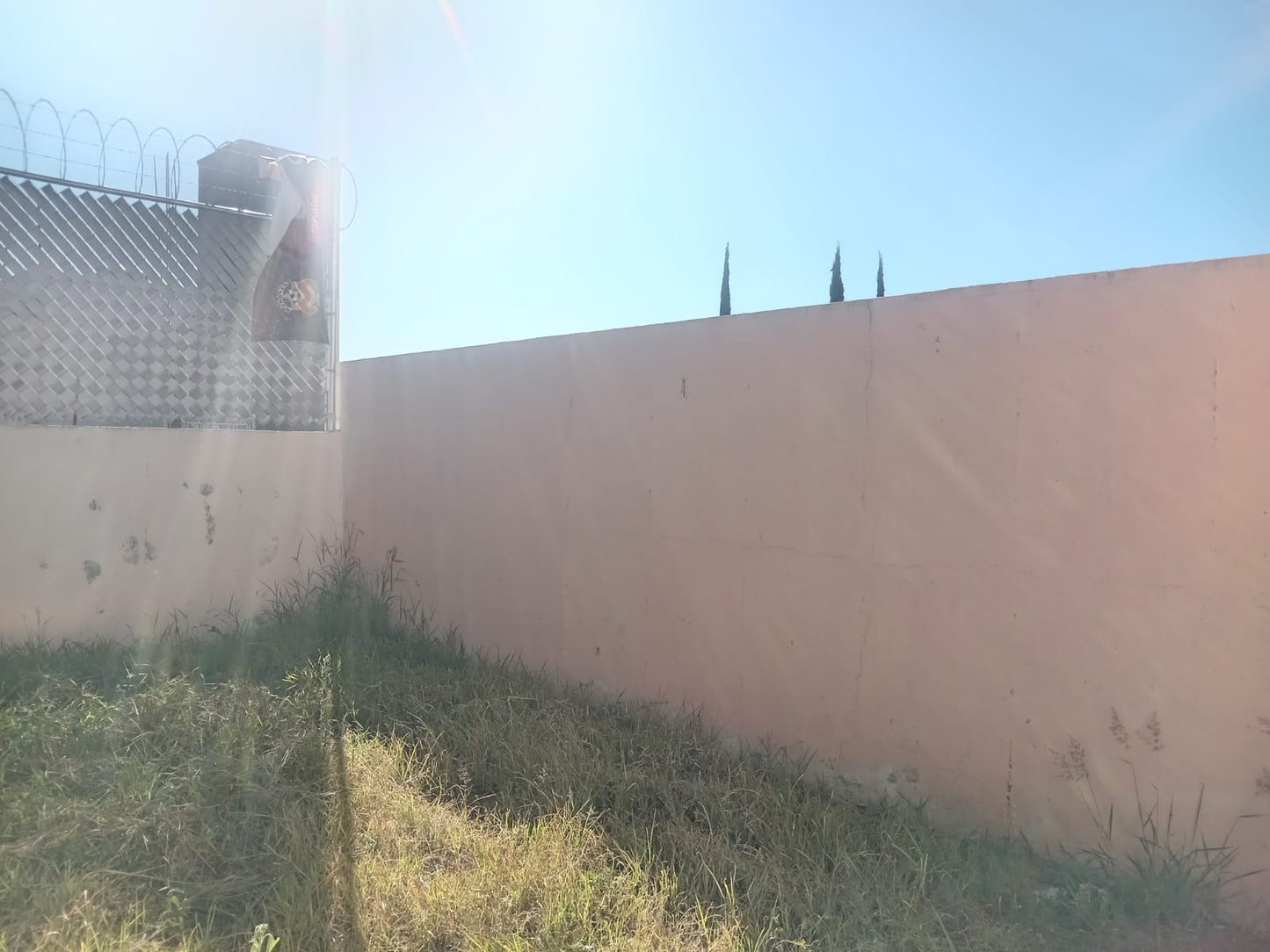 Casa con Terreno en Venta en Lomas de la Maestranza