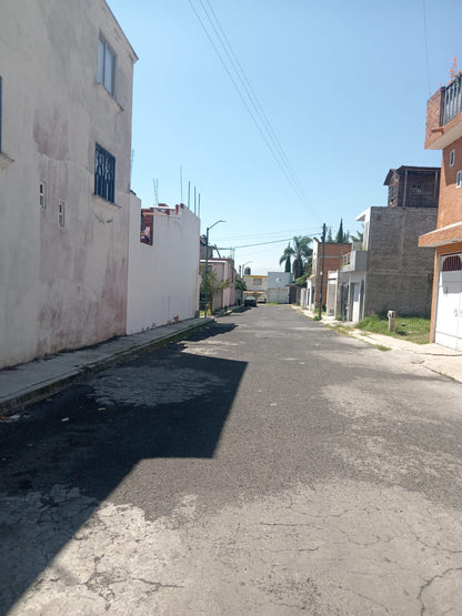 Casa en Venta en Ario 1815